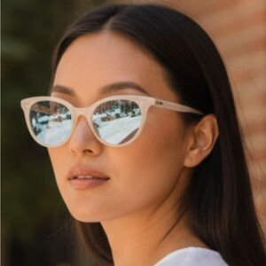 NWT Garrett Leight Dillon Light Blue Mirror Lens Women's Sunglasses & Case